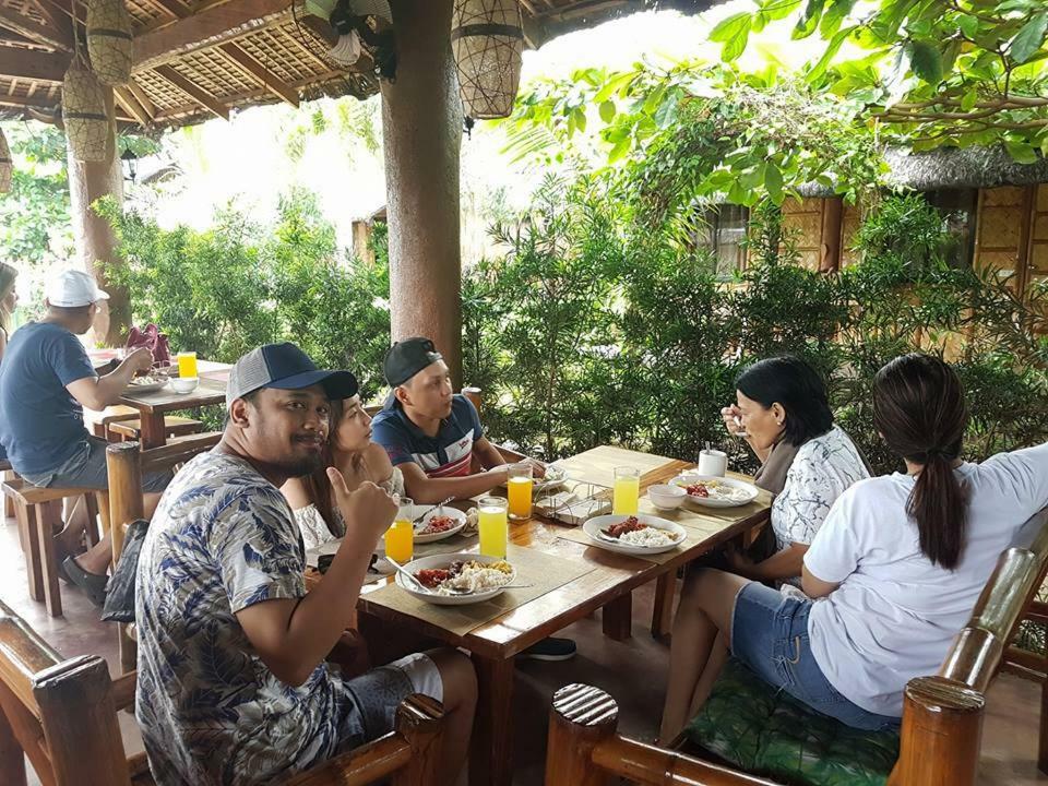 Calayo Beach Resort Nasugbu Buitenkant foto